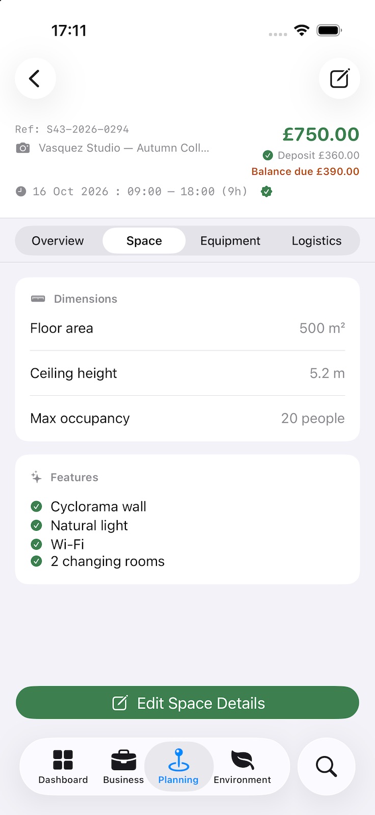A studio booking’s Space tab: floor area, ceiling height and maximum occupancy, and features such as a cyclorama wall, natural light and changing rooms.